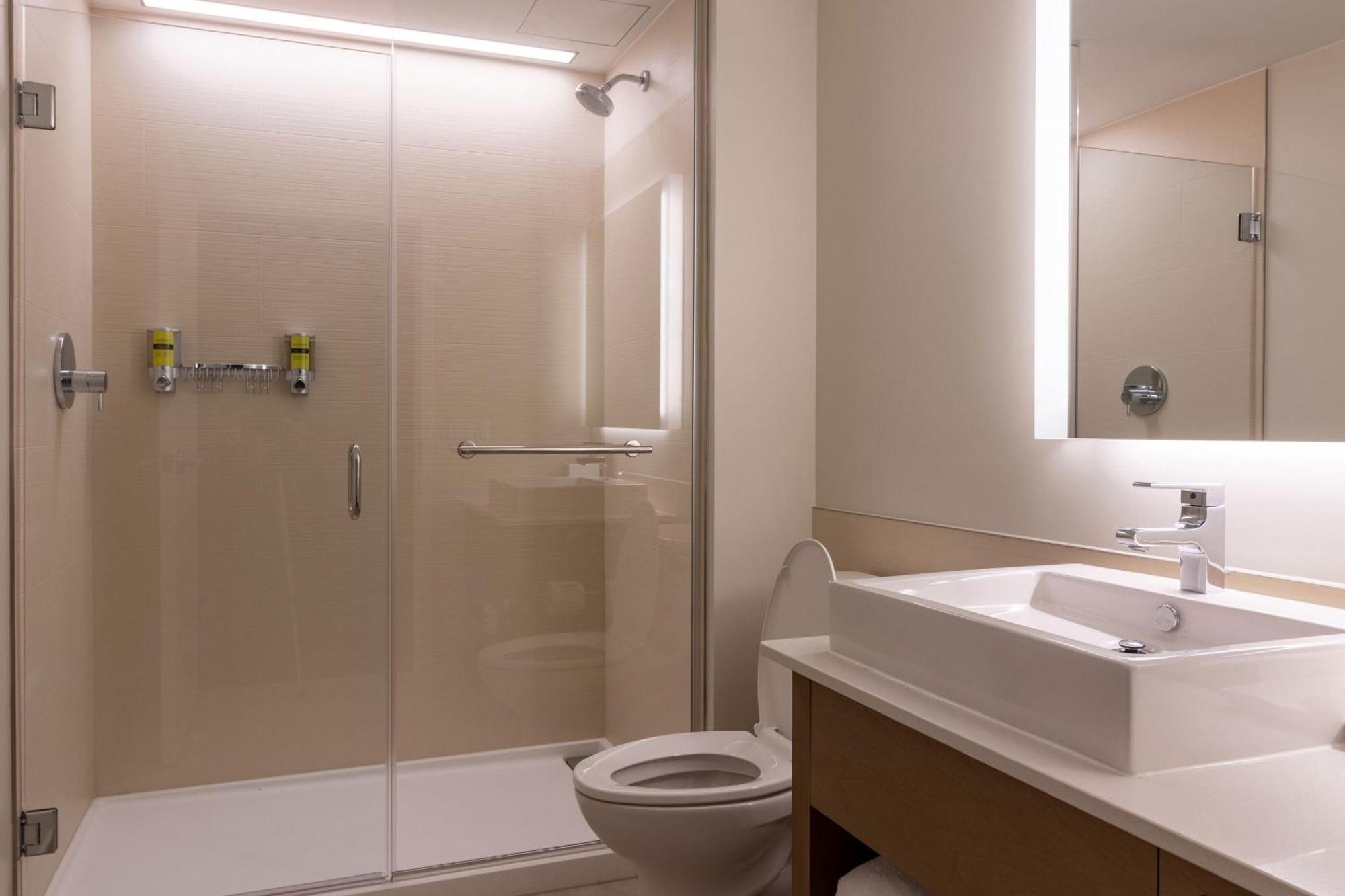 Element St. Louis Midtown Hotel Bagian luar foto
