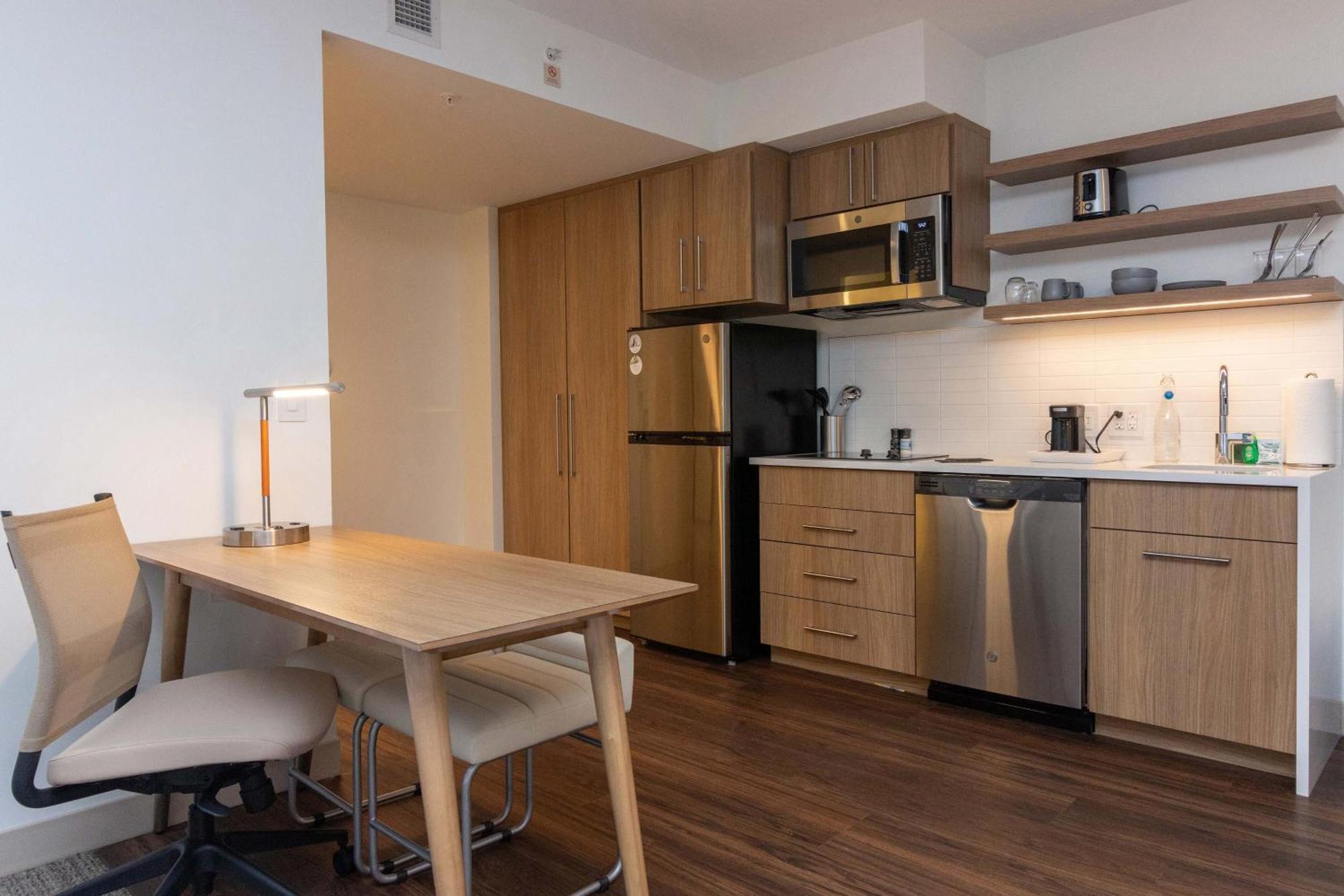 Element St. Louis Midtown Hotel Bagian luar foto