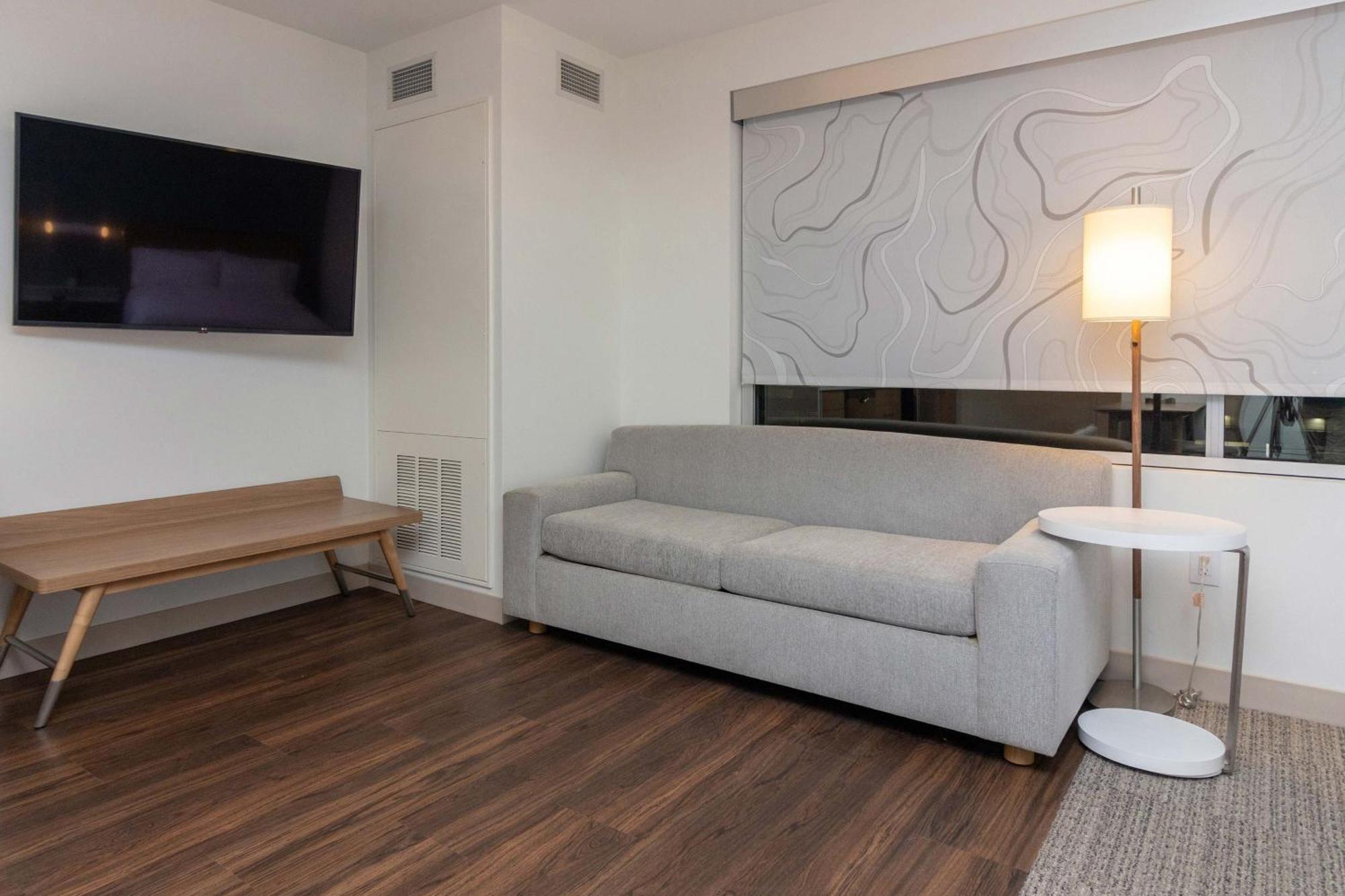 Element St. Louis Midtown Hotel Bagian luar foto